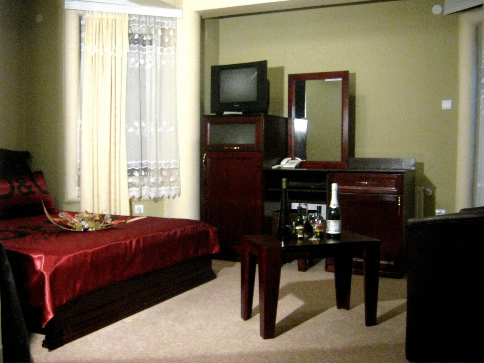 Hotel Vila Mitic Luxx Spa Centar ليسكوفاك المظهر الخارجي الصورة